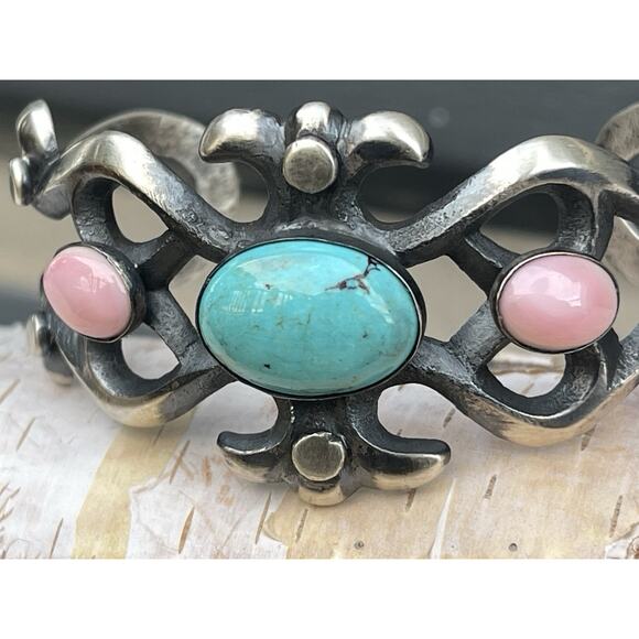 Chimney Butte Sterling Cuff Turquoise Pink Conch Southwest Artisan Silver 45g - Picture 3 of 13